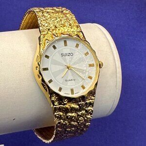 Suizo Gold-Tone Nugget Style Quartz Watch.  Fresh Battery.